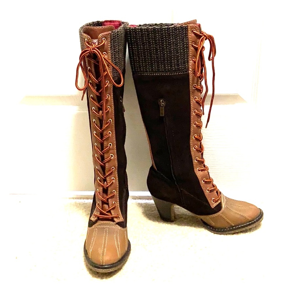 Tommy Hilfiger size 8 women’s tall lace up boots.